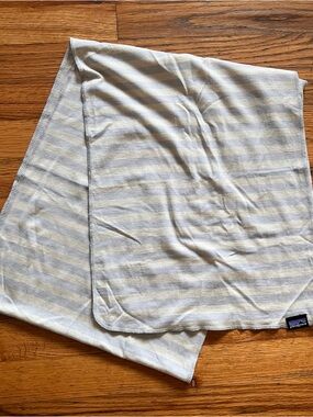 Patagonia Striped Scarf 100% Wool - light butter yellow & Lilac Purple EUC